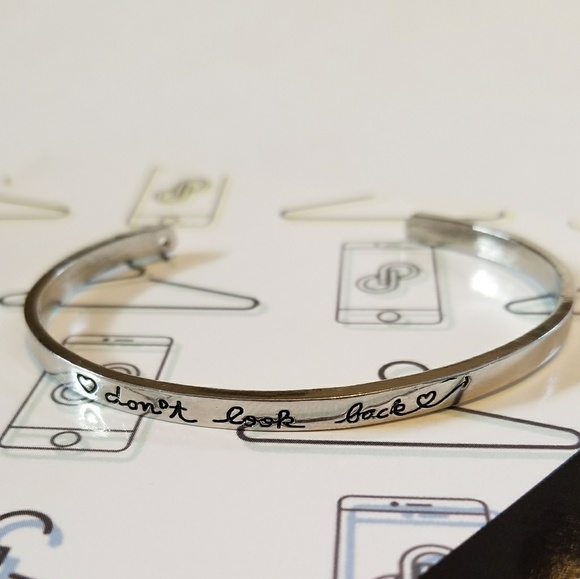 Atelier Sona Jewelry - Silver mantra cuff bracelet- Don't look back